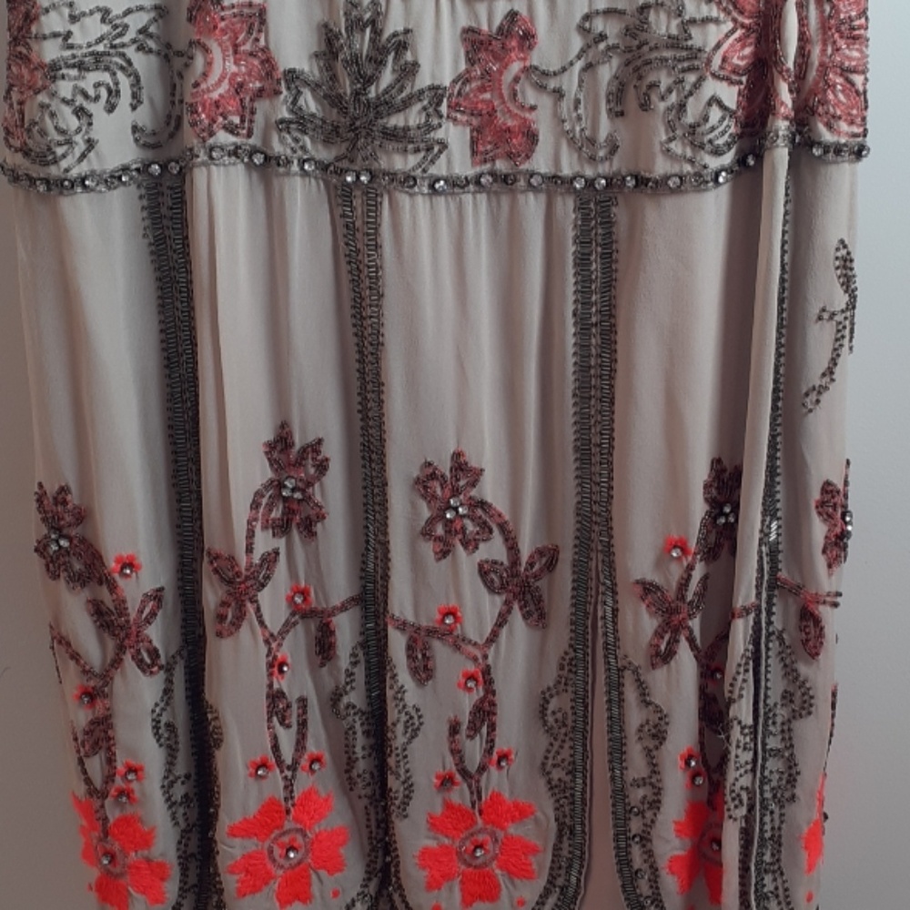 Dress - Picture 5 of 6